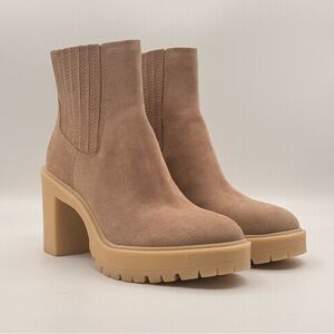 Dolce Vita Tan Suede Platform Ankle Booties Chunky Heel Lug Sole Womens Size 8.5